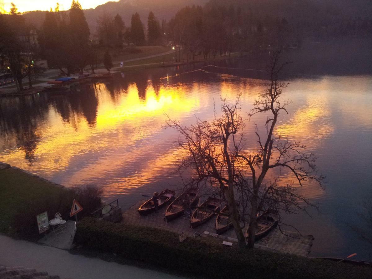 Pletna Lake View Apartment 블레드 외부 사진