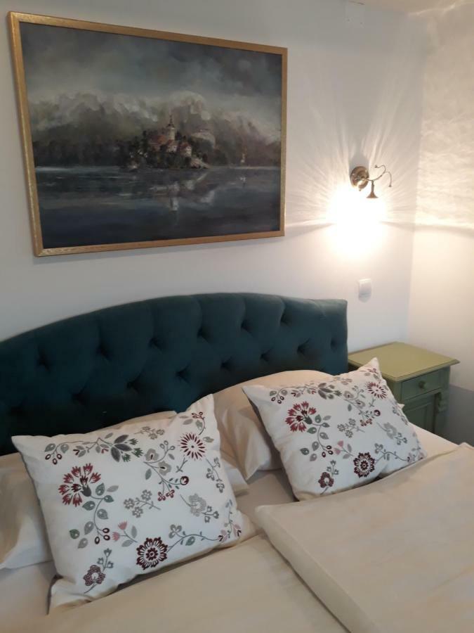 Pletna Lake View Apartment 블레드 외부 사진